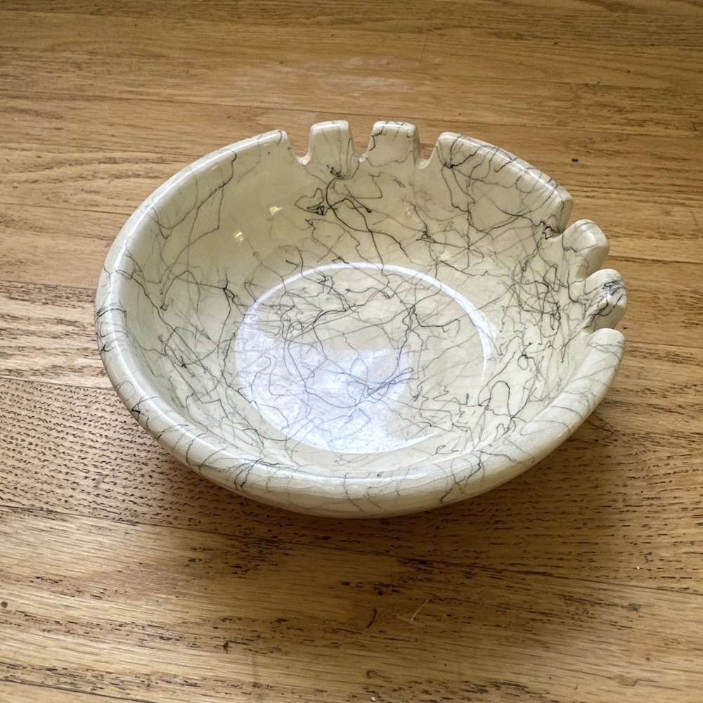 Vintage Mid Century Milk Glass Atomic Spaghetti Splatter Bowl Ashtray 6.5" MCM